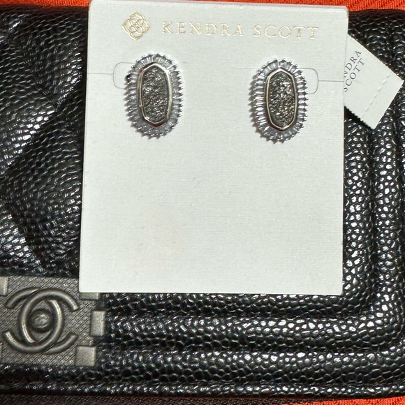 NEW KENDRA SCOTT Baguette Ellie Stud Earrings SILVER DIAMOND ROCK STONE GEMSTONE - Picture 5 of 13